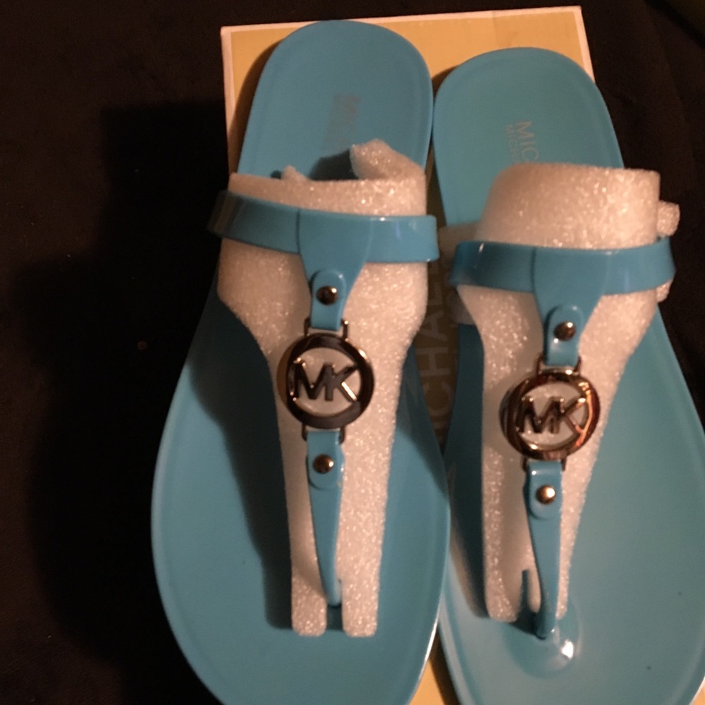 Mint Condition slip on jelly slide worn once